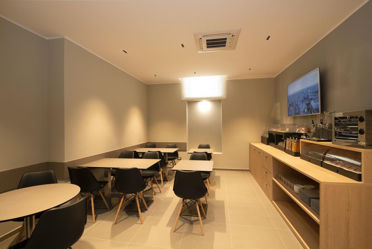 Hotel H21 ミラノ エクステリア 写真