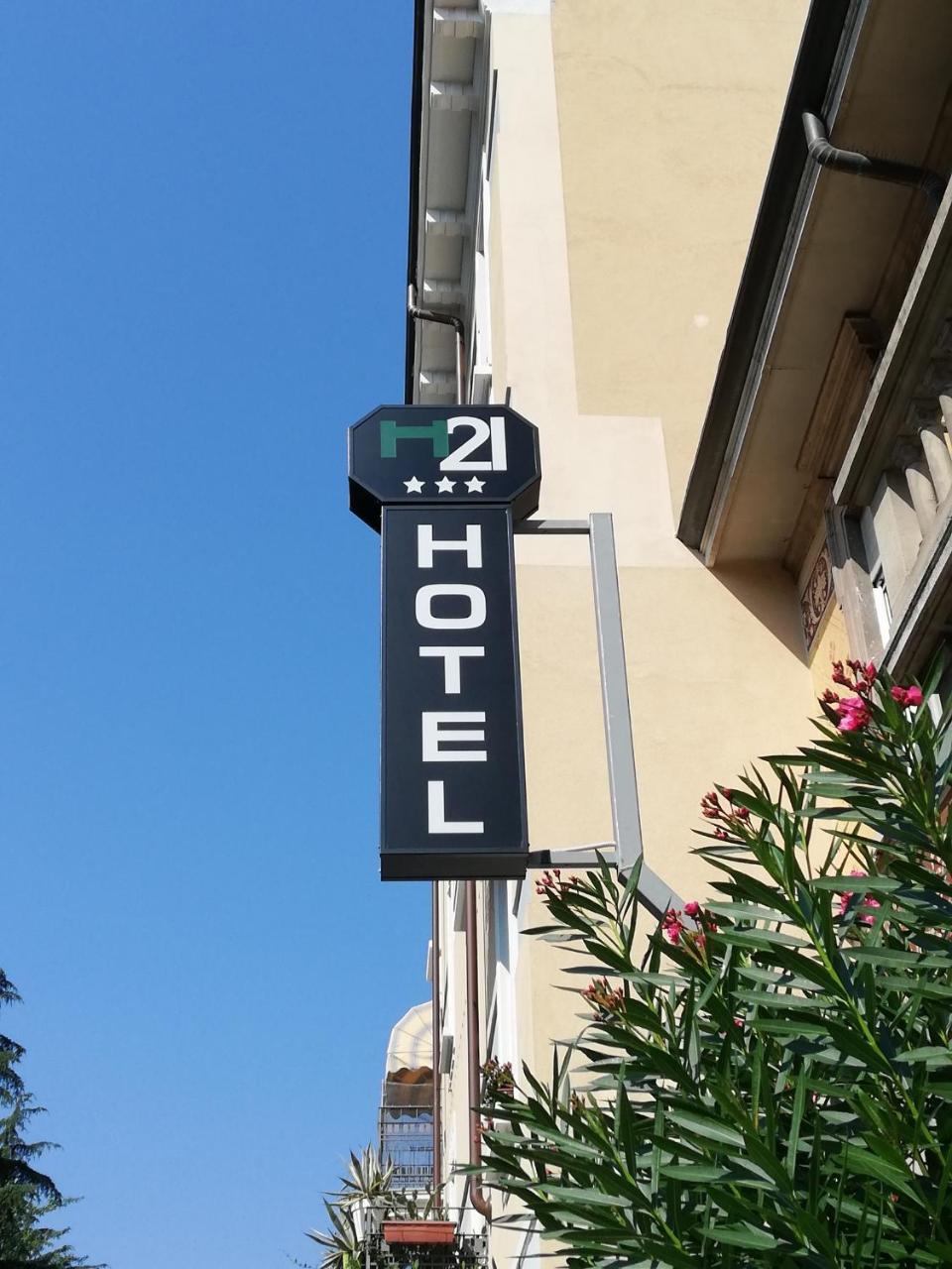 Hotel H21 ミラノ エクステリア 写真
